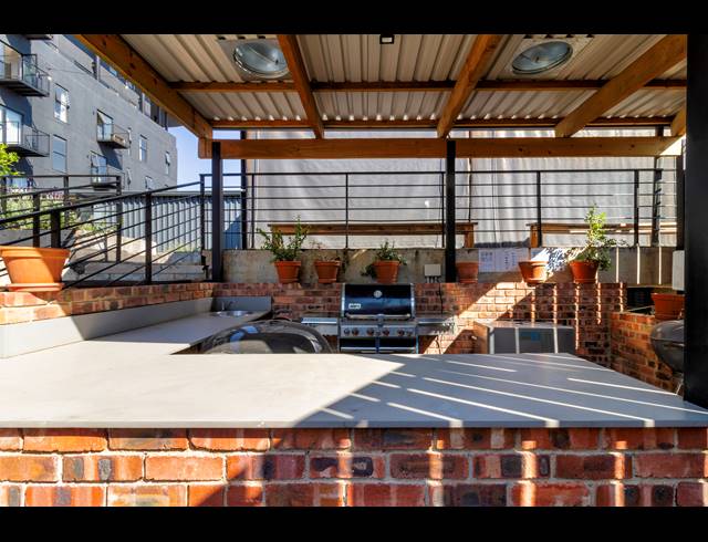 1 BEDROOM APARTMENT FOR SALE IN SANDOWN
